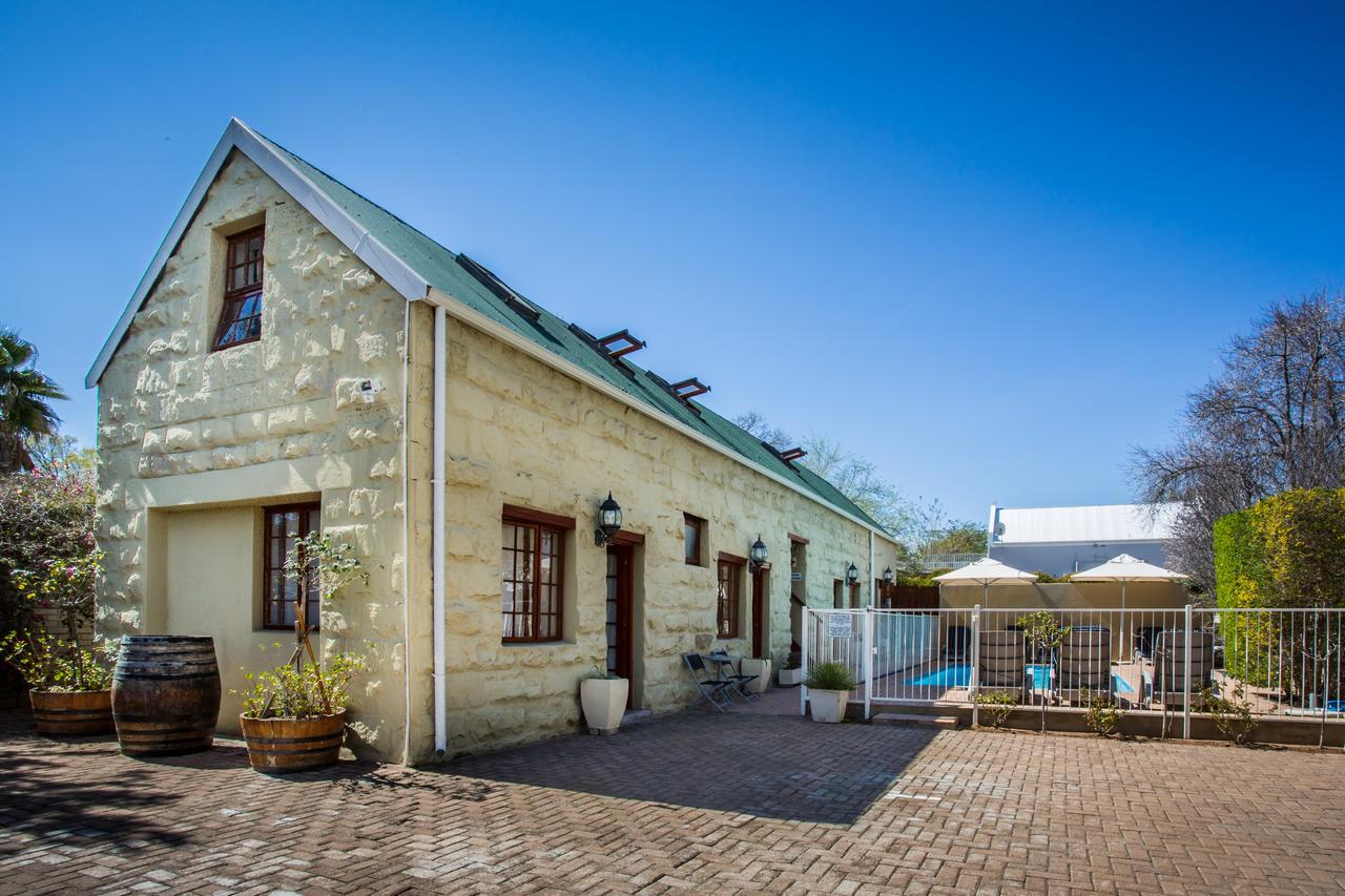 88 Baron Van Reede Guesthouse Oudtshoorn Exterior photo