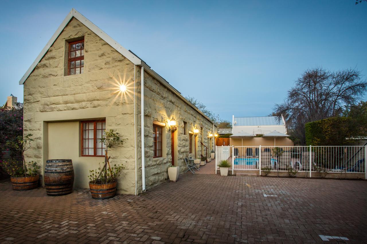 88 Baron Van Reede Guesthouse Oudtshoorn Exterior photo